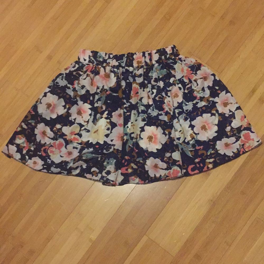 cute floral skirt with undershorts!